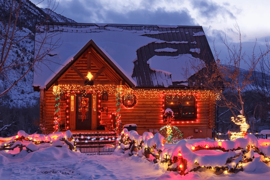 7 Top Reasons To List Your Home During the Holidays